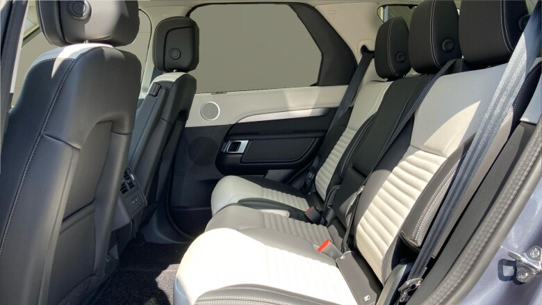 Land Rover Discovery 3.0 D350 Dynamic SE 5dr Auto Diesel Station Wagon